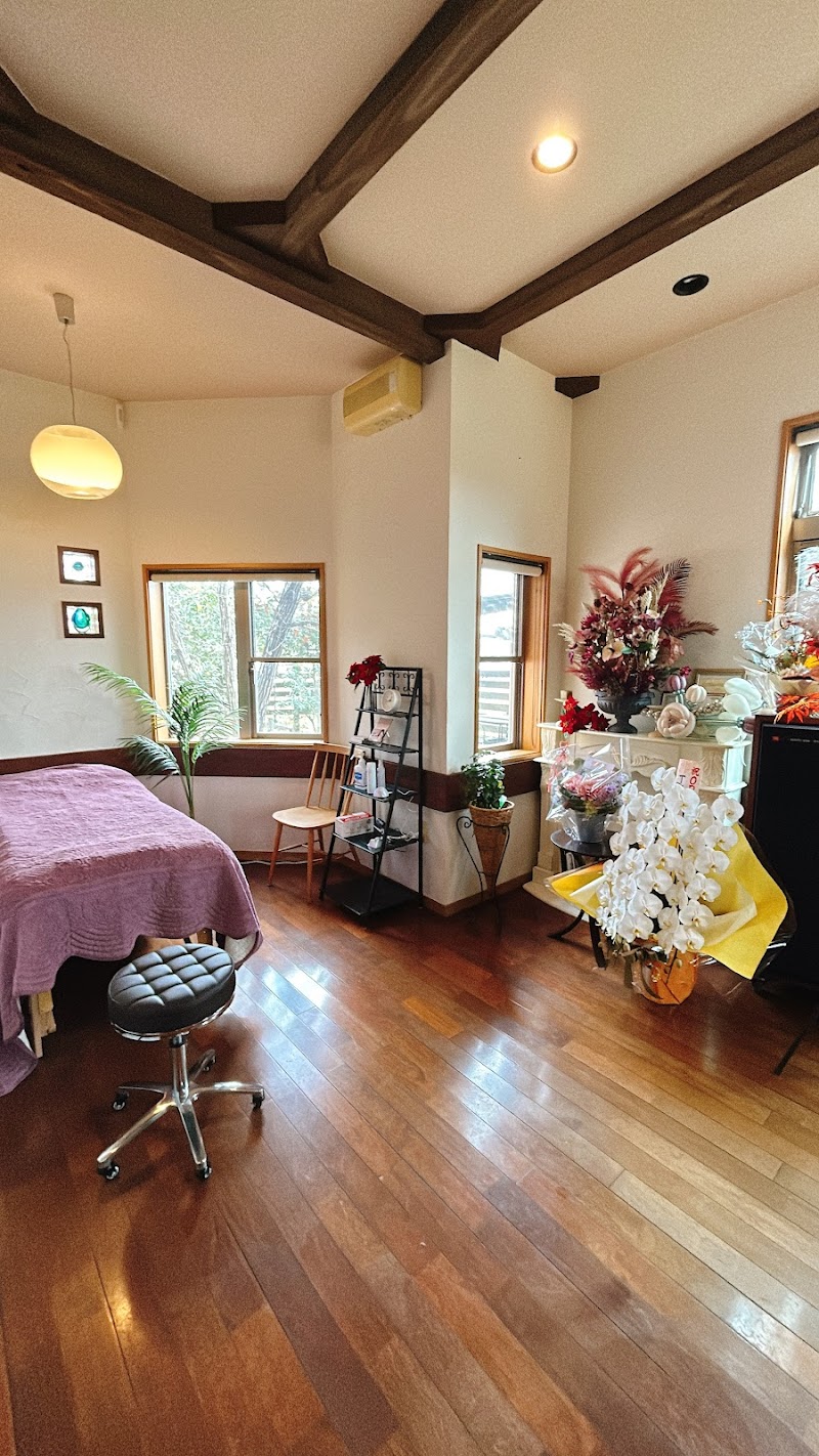 薄毛改善専門ドライヘッドスパ Growlio（グローリオ）の店内写真