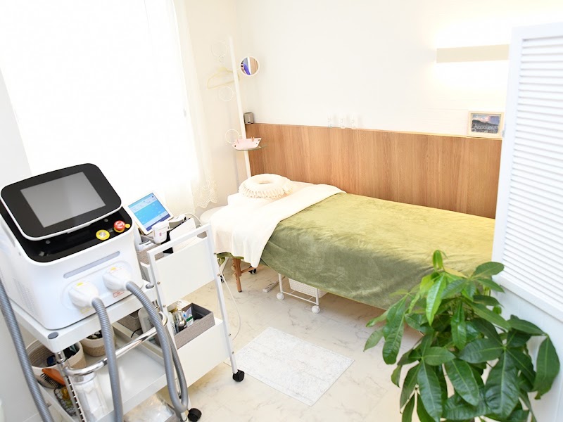 Room アールーム 千葉中央店の店内写真