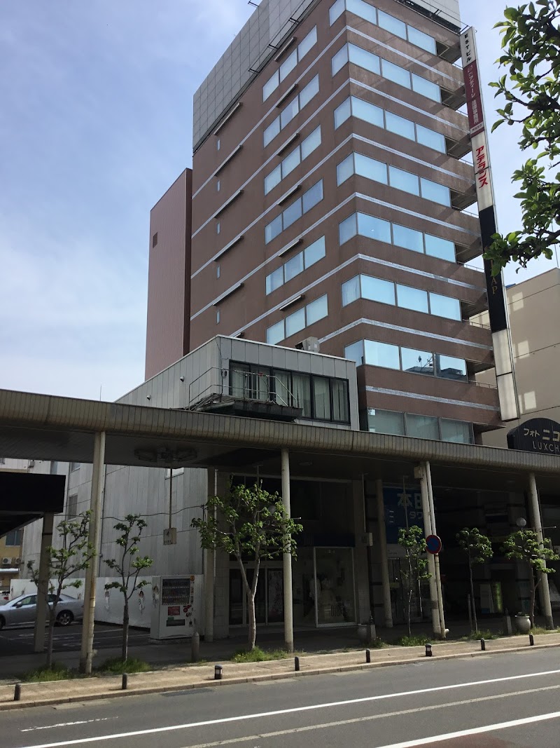 メンズ／レディスアデランス青森の店内写真