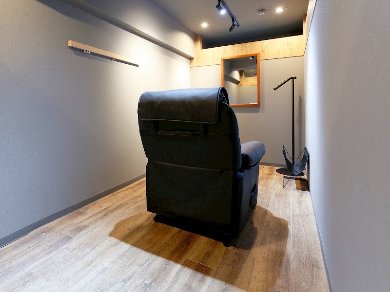 メンズ眉毛サロン眉ラボ 横浜店の店内写真