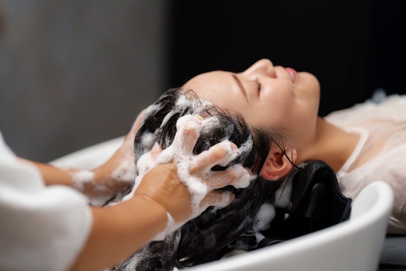 地毛と頭皮の自然再生サロン【巡華】の店内写真