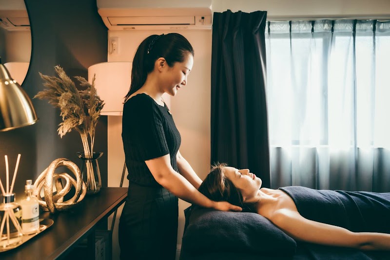 【OTTO】電気 ＆ 素手／首肩こり体質改善ボディケアサロンの店内写真