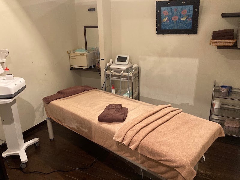 クイーンズピュア 長崎店の店内写真