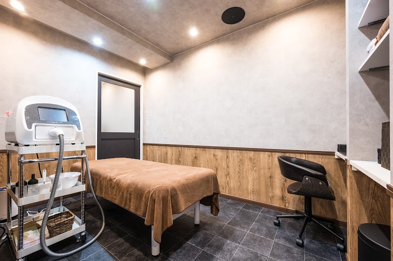 メンズ脱毛＆ヘッドスパ パラディソ＋の店内写真