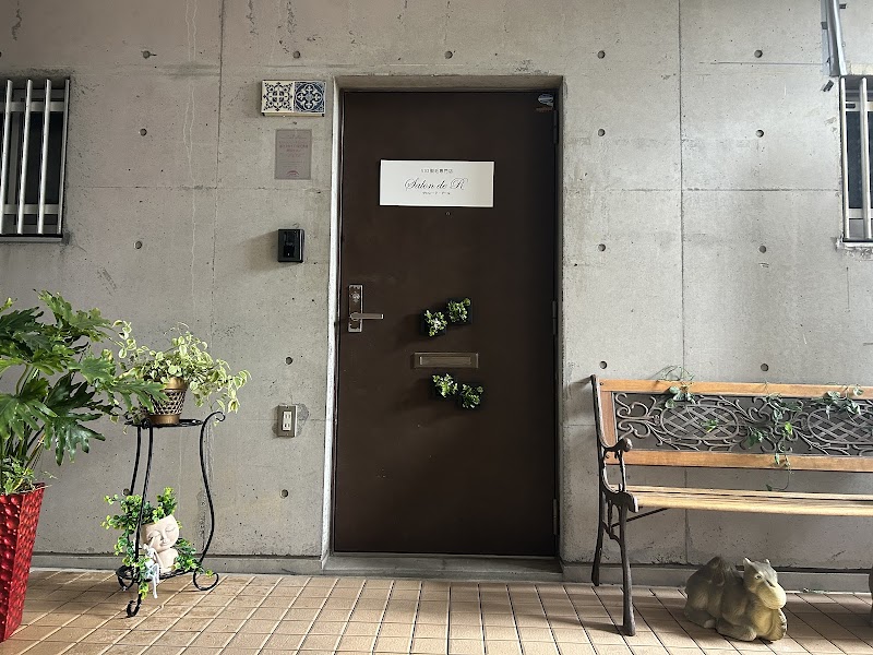 サロンドアール高知店の店内写真