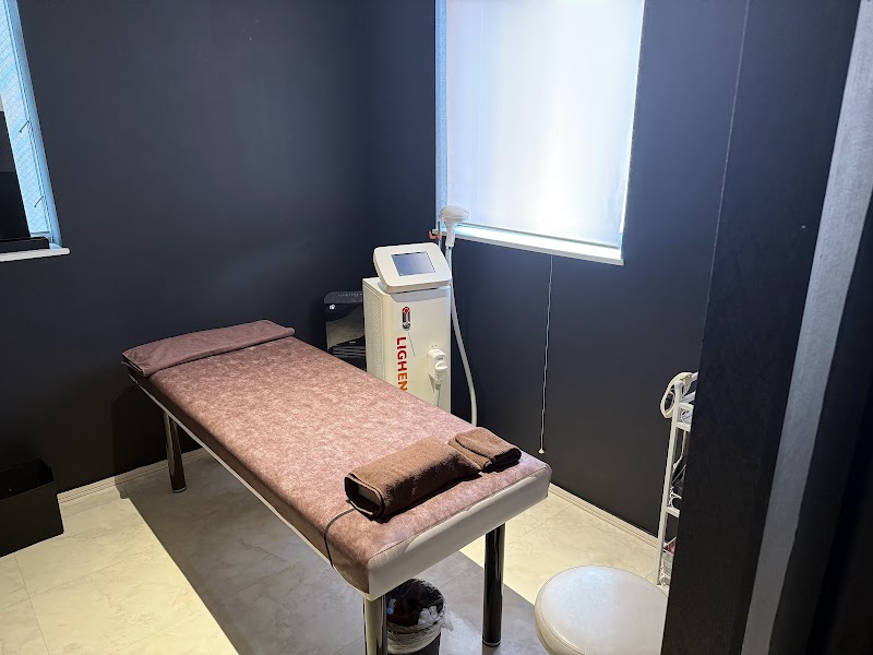 MEN'S SHIFT | 広島メンズ脱毛最強サロンの店内写真