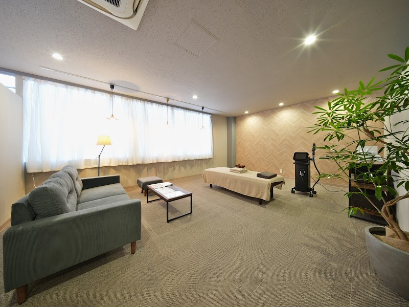 完全都度払いメンズ脱毛専門店sou.越前店の店内写真