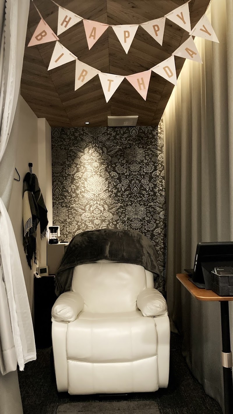 ドライヘッドスパ専門店HAZERANハゼラン神戸店の店内写真