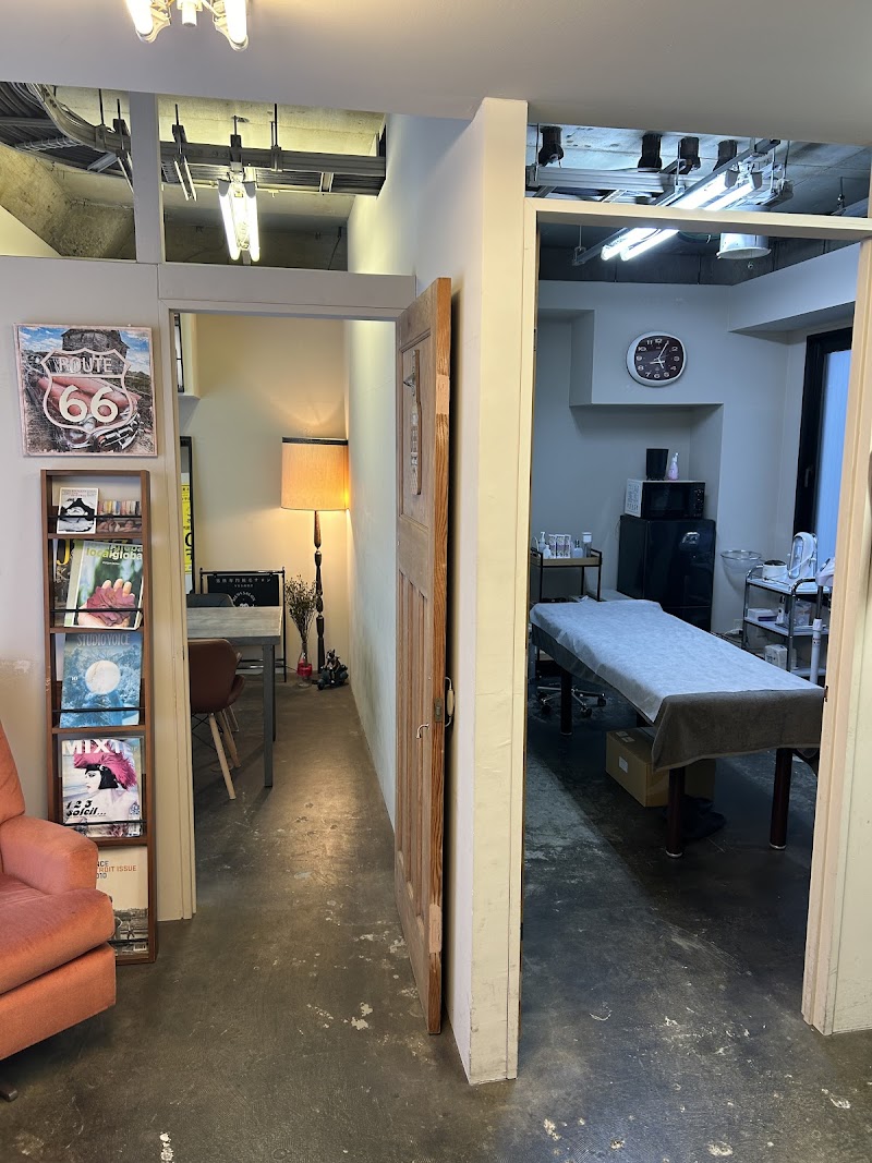 メンズ脱毛サロンYES 東京池袋店の店内写真