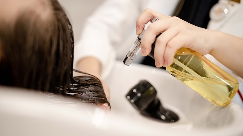 AILES 美髪育成サロンの店内写真