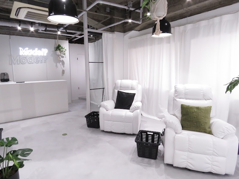 Mode!? 新宿東口店 メンズ眉毛サロンの店内写真