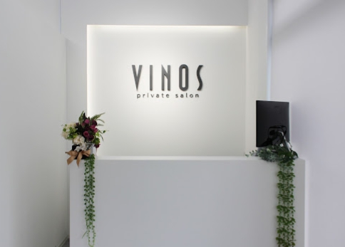 VINOS小松店の店内写真