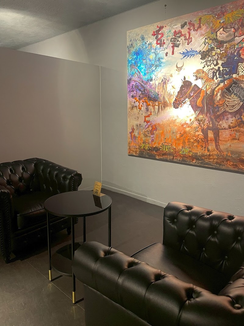 OCEANS 問屋町店の店内写真