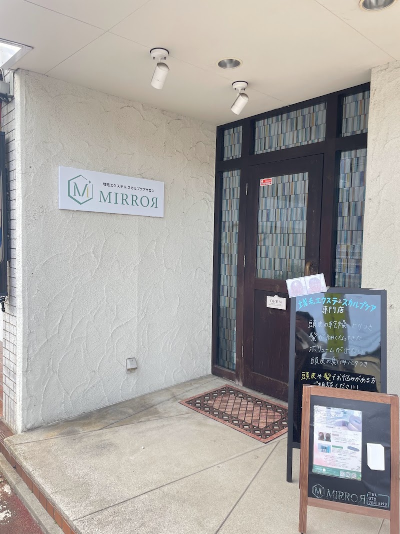 増毛エクステ・スカルプケア専門サロン MIRRORの店内写真