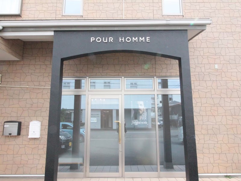 POUR HOMMEの店内写真