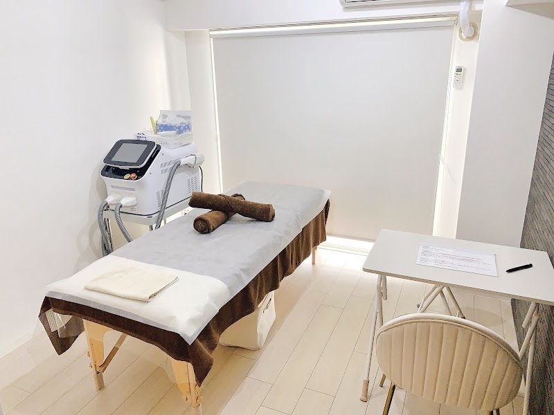 EKURE メンズ脱毛×アイブロウ眉毛専門店の店内写真